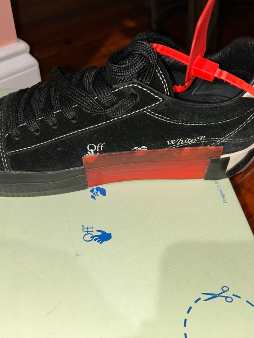 Off-White Kids Black Suede Low-Top Sneaker with Red Tab